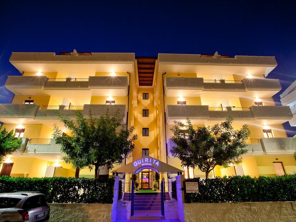 Residence La Guirita 托尔托雷托 外观 照片